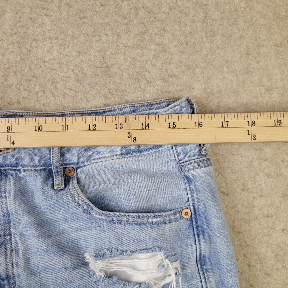 American Eagle Outfitters Jeans Size 8 Tomgirl Button Fly Distressed Light Wash - Picture 5 of 9